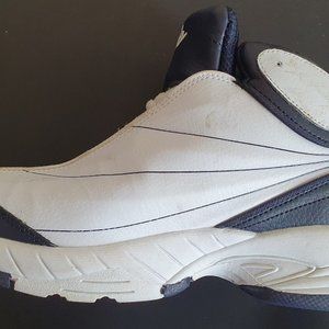 New men's AIR #0486 white/navy athletic shoe